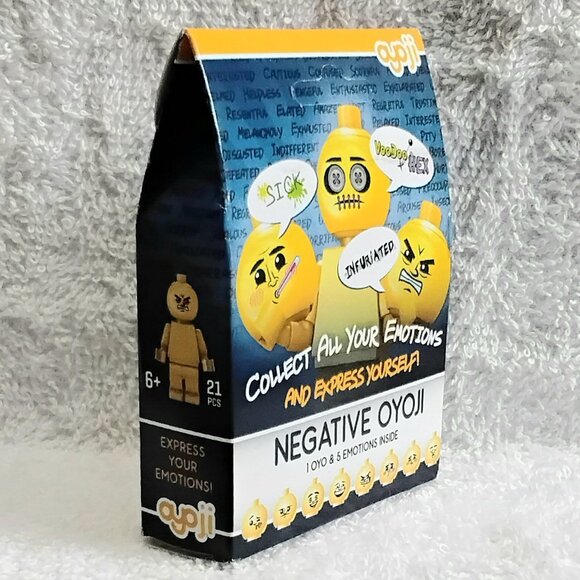 Sealed Express yourself OYOJI Mini Figure with 5 Negative Emotion Heads by OYO!! - Picture 2 of 4